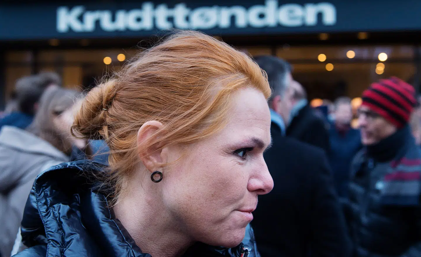 Inger Støjberg er tidligere integrations- og udlændingeminister. Her ses hun foran Krudttønden søndag d. 14. februar 2016 umiddelbart før mindeoptoget for terrorofrene gennem byen til Synagogen i Krystalgade.