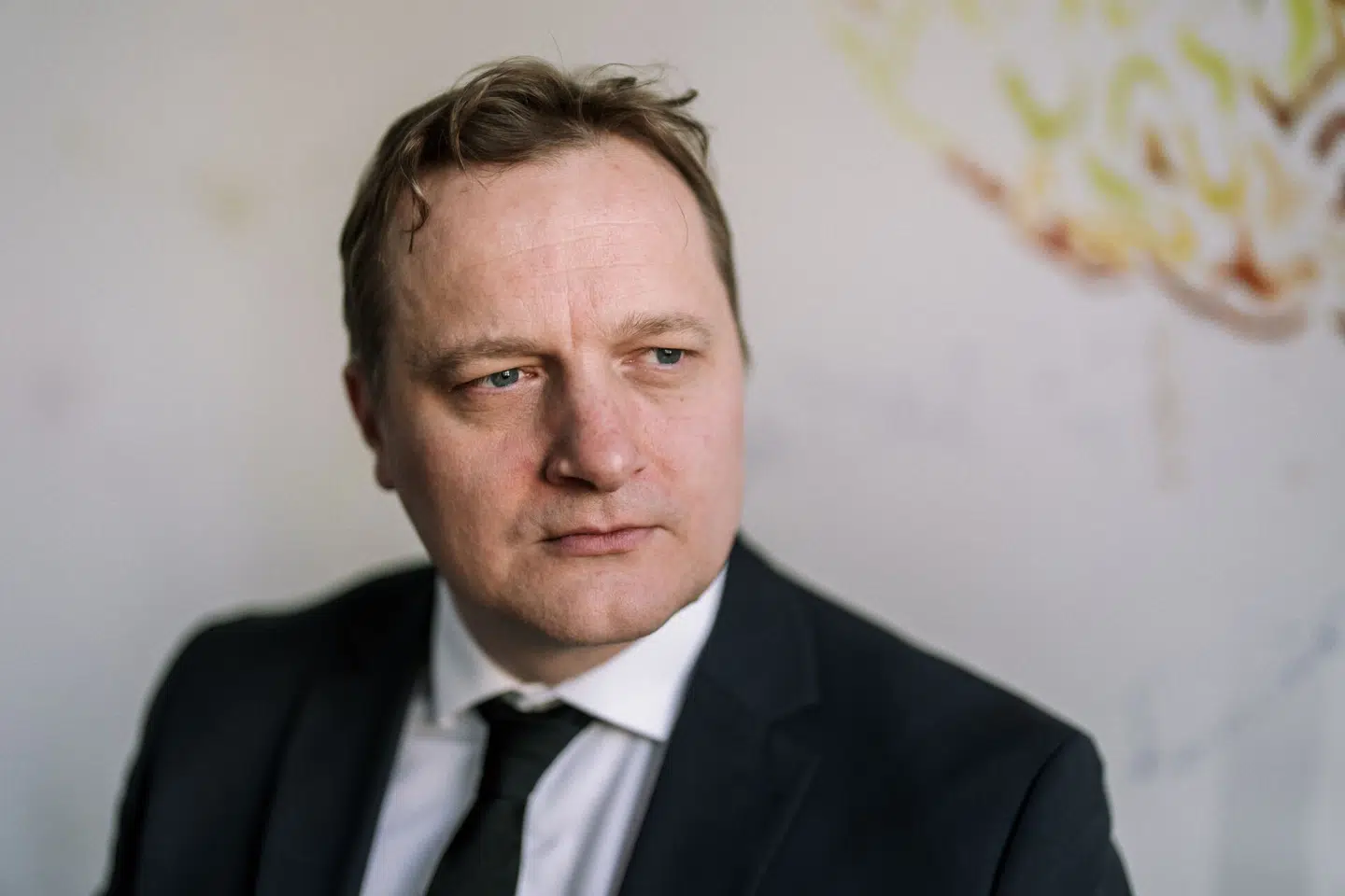 »Der er tale om åbenlys diskrimination på baggrund af etnicitet. Jeg har svært ved at se, at forslaget kan have nogen gang på jord i en moderne demokratisk stat,« lyder det fra Frederik Waage, der er juraprofessor ved Syddansk Universitet.