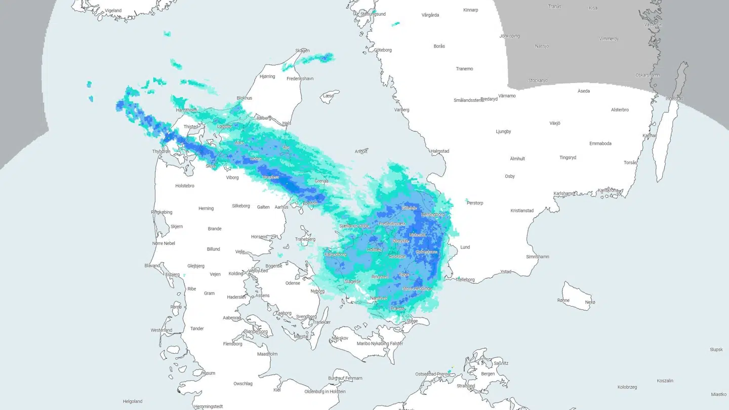 Her falder sneen lige nu.