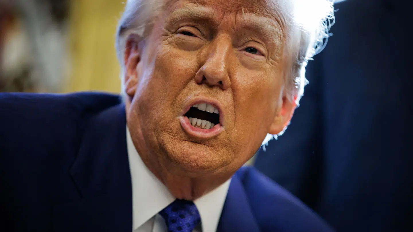 Den amerikanske præsident, Donald Trump, ses her den 14. februar i Det Ovale Kontor i Det Hvide Hus.