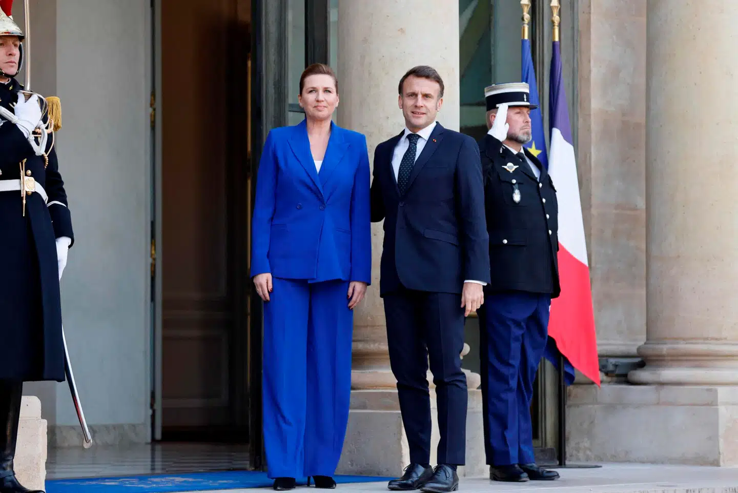 Mette Frederiksen har mandag været til hastemøde med flere europæiske ledere i Paris.