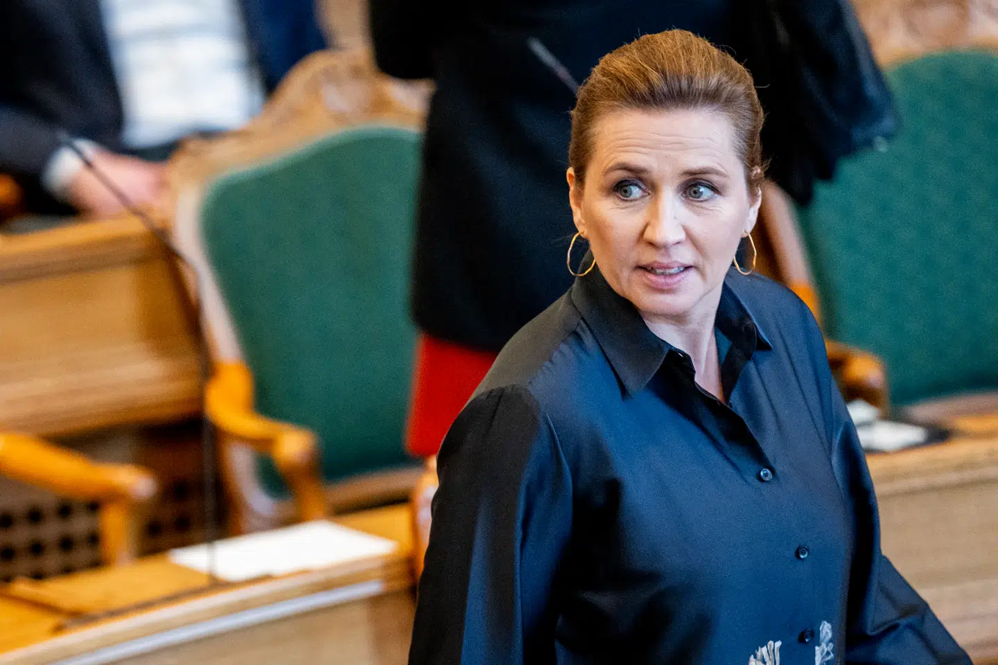 Statsminister Mette Frederiksen indkalder til møde.