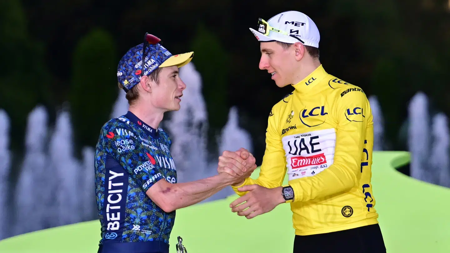 Jonas Vingegaard og Tadej Pogacar på Tour-podiet i Nice.
