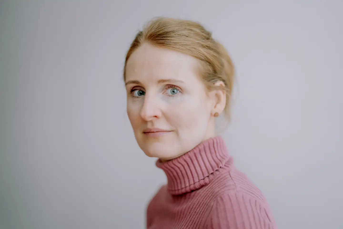 Andrea Heinz er optaget af, hvilke faktorer der påvirker hudens aldring. Nu fortæller hun, hvordan hun plejer sin egen hud for at forebygge rynker.