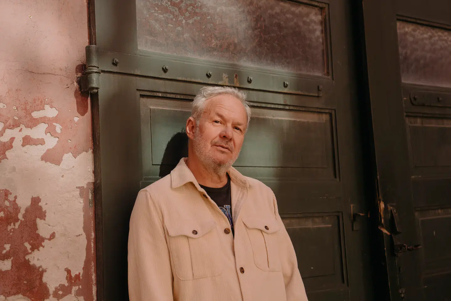 Dan Rachlin Sisse Sejrs sigtelser om identitetstyveri og stalking langt ude.