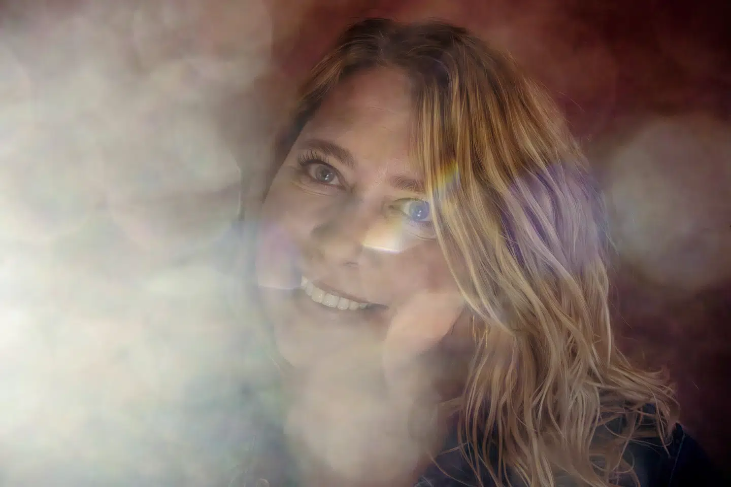 Mange par kan ifølge parterapeuten Daisy Løvendahl opleve sig som tætte, men er ikke i stand til at omsætte nærheden til sensualitet og er fulde af erotiske frustrationer. Til dem har hun en række råd.