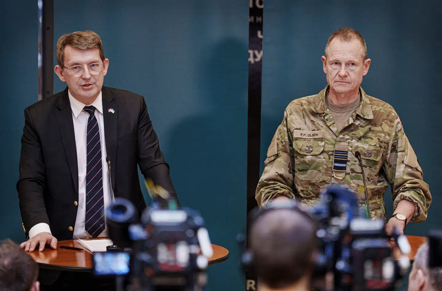 Pressemøde med forsvarsminister Troels Lund Poulsen (V) og Per Pugholm Olsen, chef for Forsvarets Materiel- og Indkøbsstyrelse, i Forsvarsministeriet.