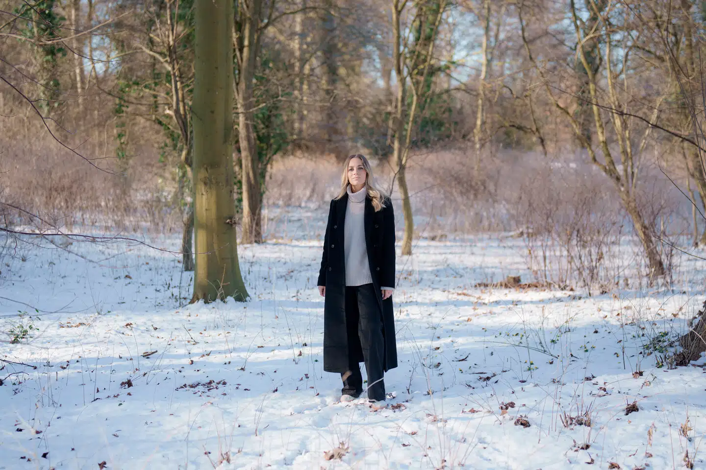 Psykolog Anne Thingbak ved fra sig selv, hvordan bekymringer kan køre i ring og blive til tankemylder. Det samme kan børn opleve, og derfor skal vi som forældre lære dem at slippe tankerne igen, mener hun.