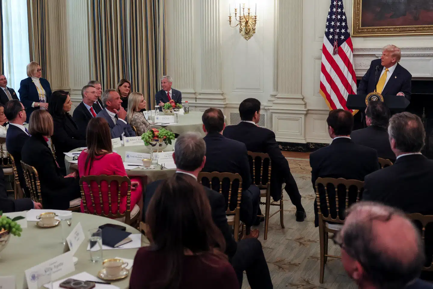 - Nyd dit liv efter din tid på guvernørposten, for jeg tror ikke, du kommer til at være folkevalgt politiker, sagde Trump natten til lørdag til guvernør Janet Mills under møde.