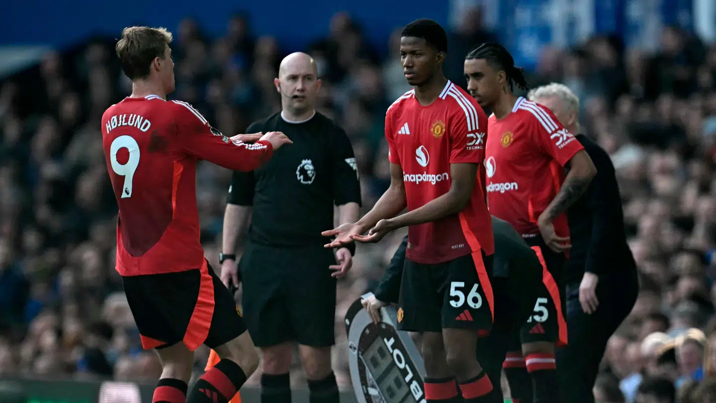 United pillede Højlund ud for at sætte Chido Obi ind.