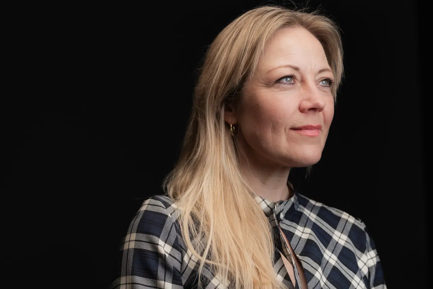 Sociolog og forfatter Anette Prehn var skrækslagen ved tanken om at skulle stå på en scene. Hun lærte, hvor meget man kan ændre sine vaner gennem hjernen. I dag lever hun af at rådgive andre.