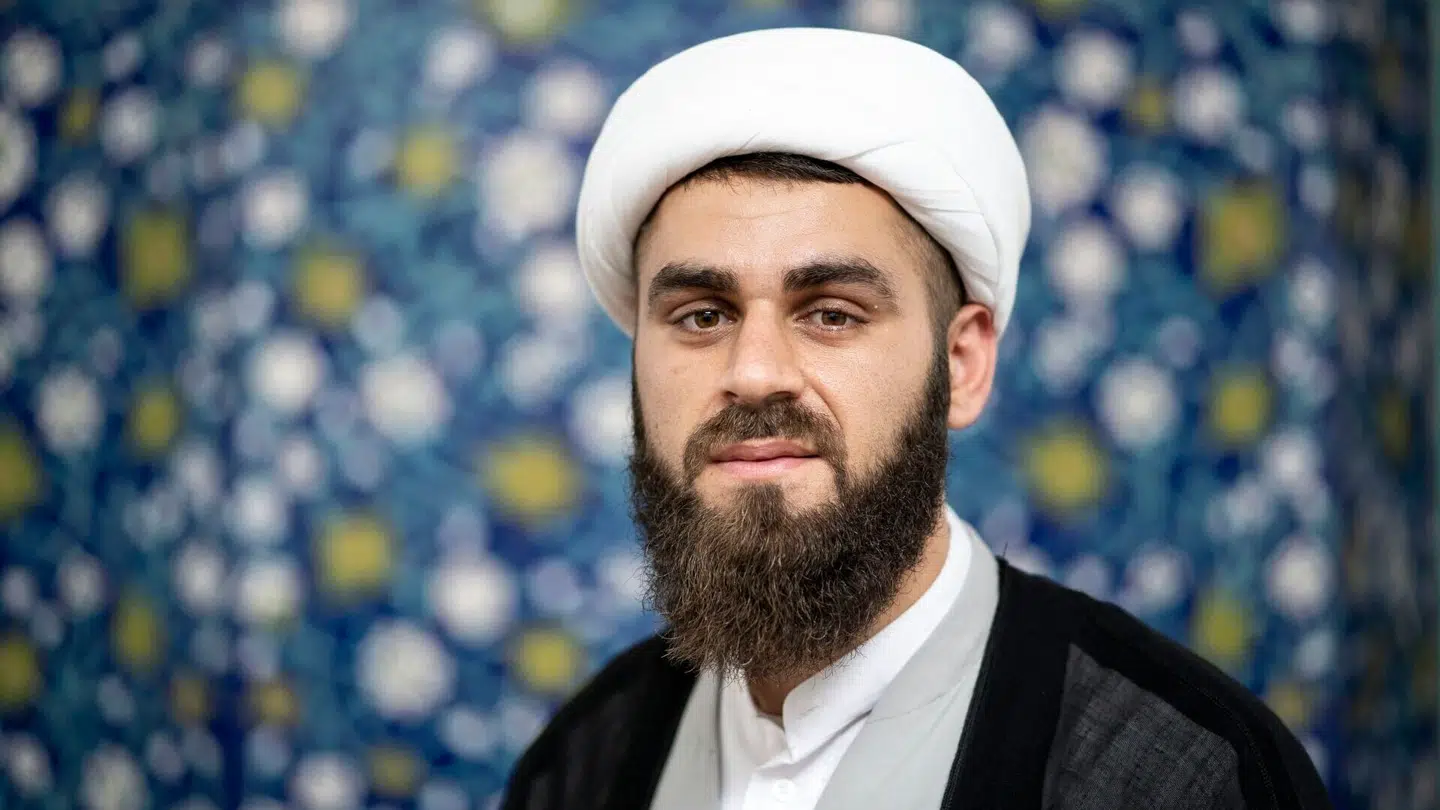 Den kendte danske imam Mohammad Khani deltog i terrorlederen Hassan Nasrallahs begravelse.