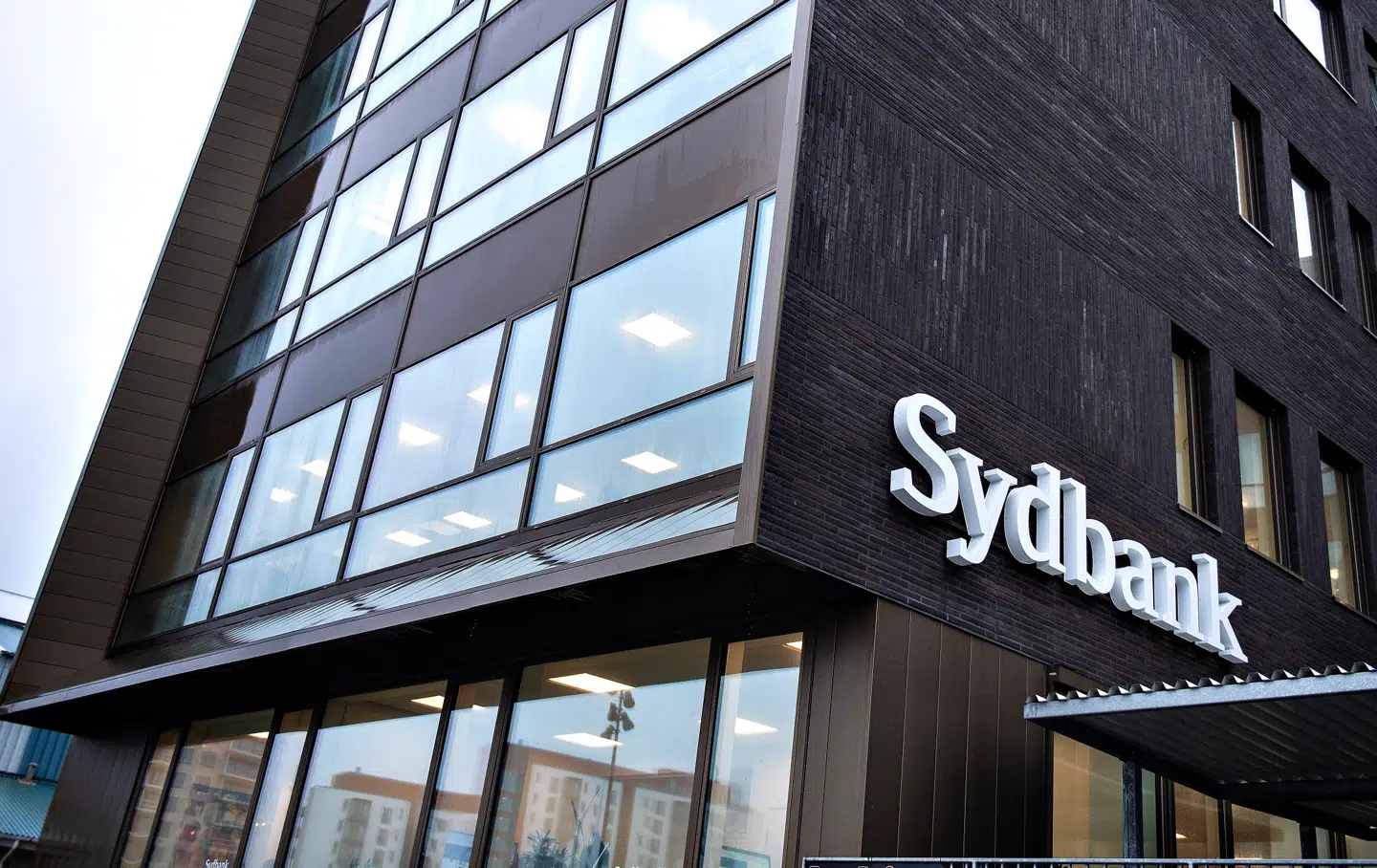 Sydbank sender en kæmpe andel af sit overskud tilbage til aktionærerne.