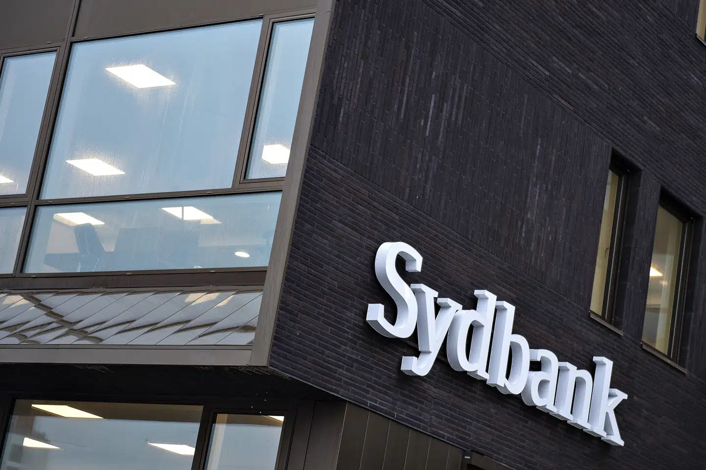 Sydbank forventer, at dets overskud fortsætter med at falde i år som følge af faldende renter. (Arkivfoto).