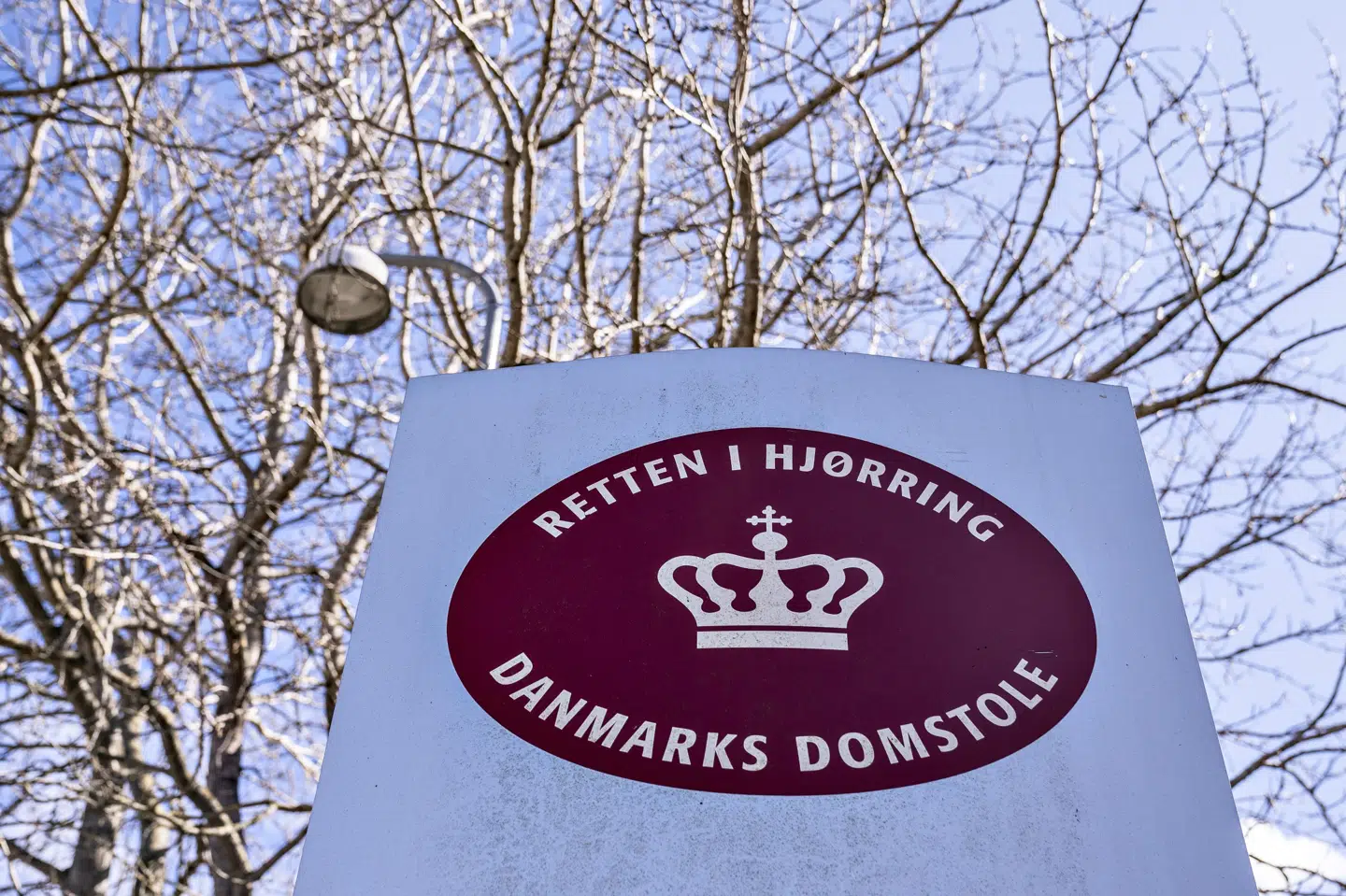 Et nævningeting ved Retten i Hjørring har torsdag idømt en 34-årig mand 12 års fængsel for at have dræbt sin ven. (Arkivfoto).