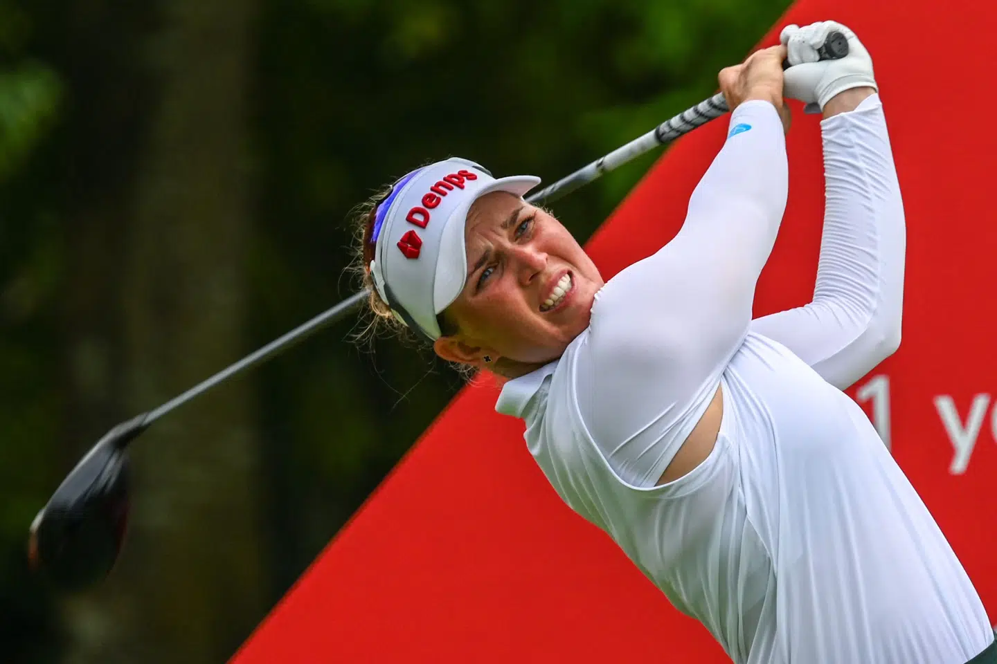 Nanna Koerstz Madsen faldt 16 pladser tilbage i stillingen efter anden runde af HSBC Women's World Championship.