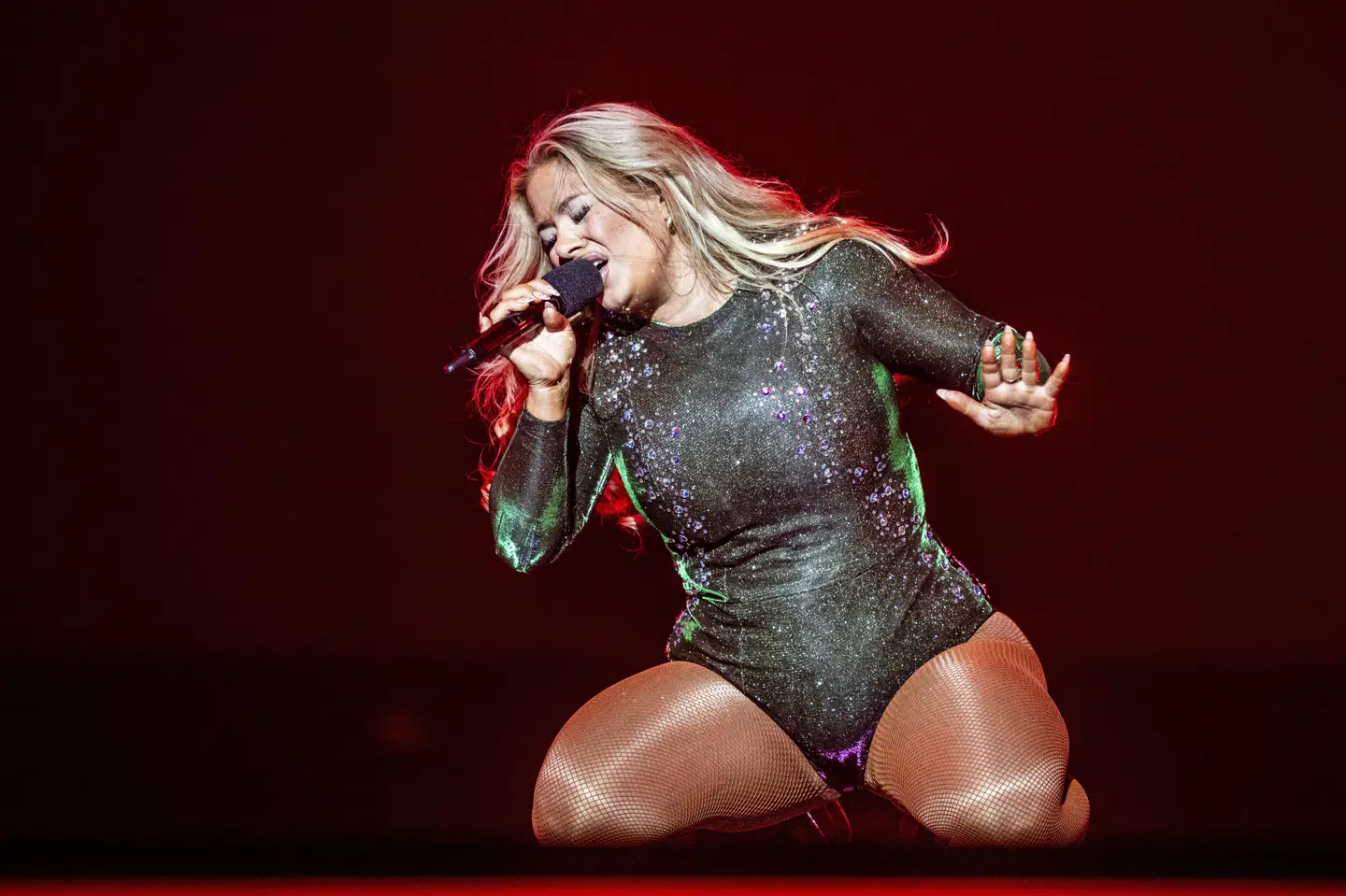 Det er 12 år siden, at Danmark senest vandt Eurovision. Nu skal Sissal forsøge at synge titlen og trofæet til Danmark igen.