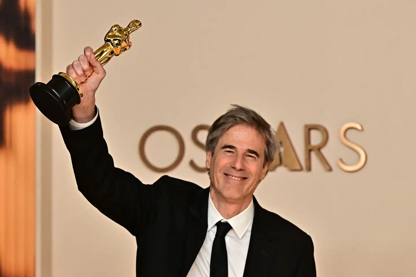 Den brasilianske filminstruktør Walter Salles har før fået en film nomineret til en oscarstatuette. Nu har han vundet for dramaet "I'm Still Here", der er baseret på en virkelig historie.