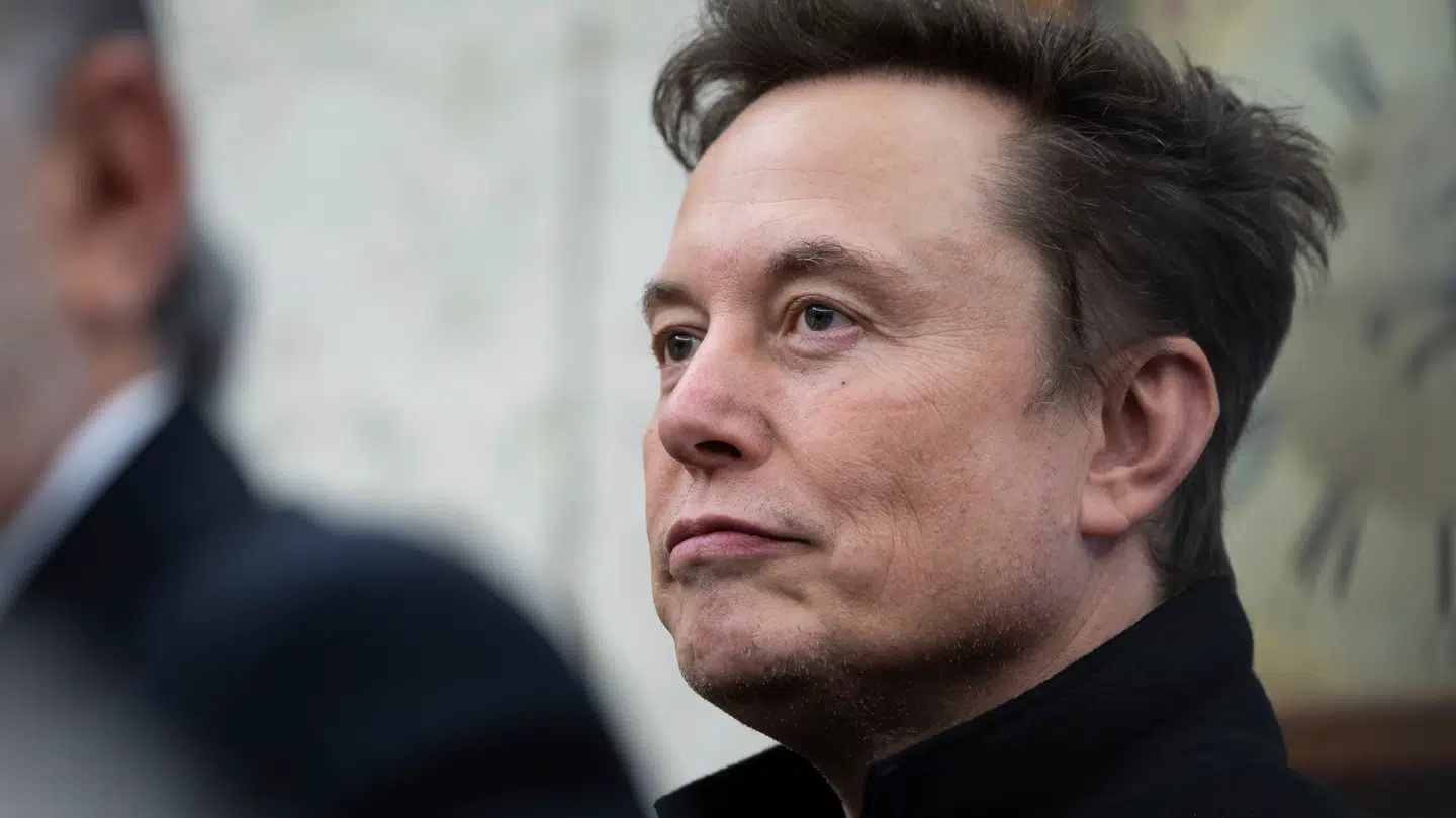 Elon Musk, som ejer Tesla, SpaceX og X, er verdens rigeste mand.