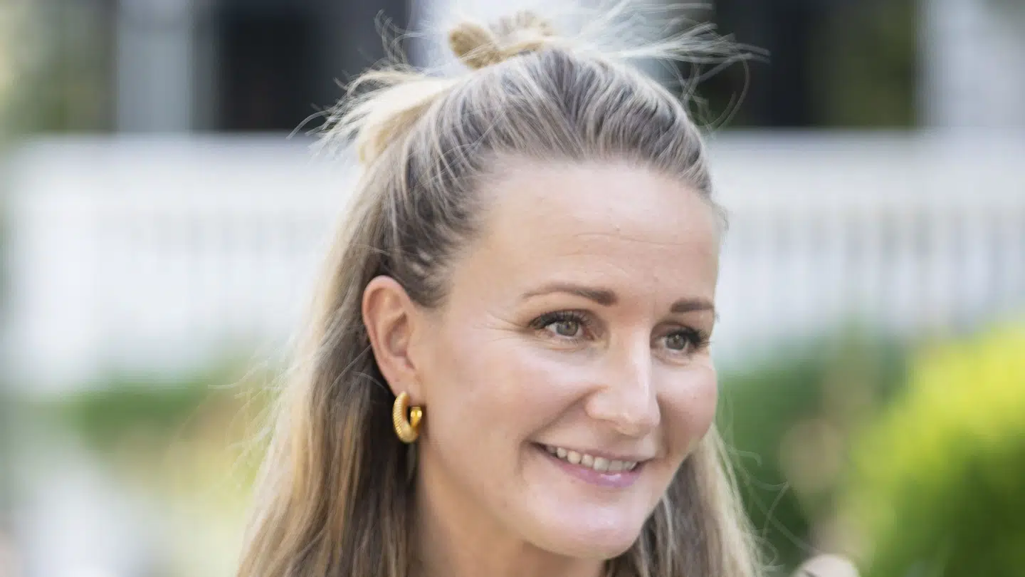 Stine Bjerre Mortensen har dækket det danske kvindelandshold i 15 år. Men nu siger hun stop.