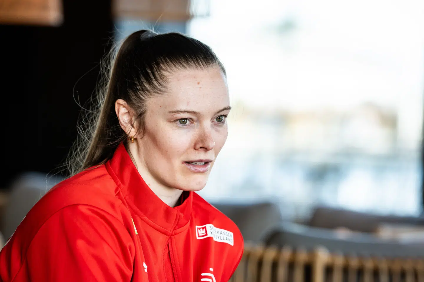 I sine snart otte sæsoner i udlandet har Anne Mette Hansen oplevet markant anderledes ledelsesstil end på det danske landshold.