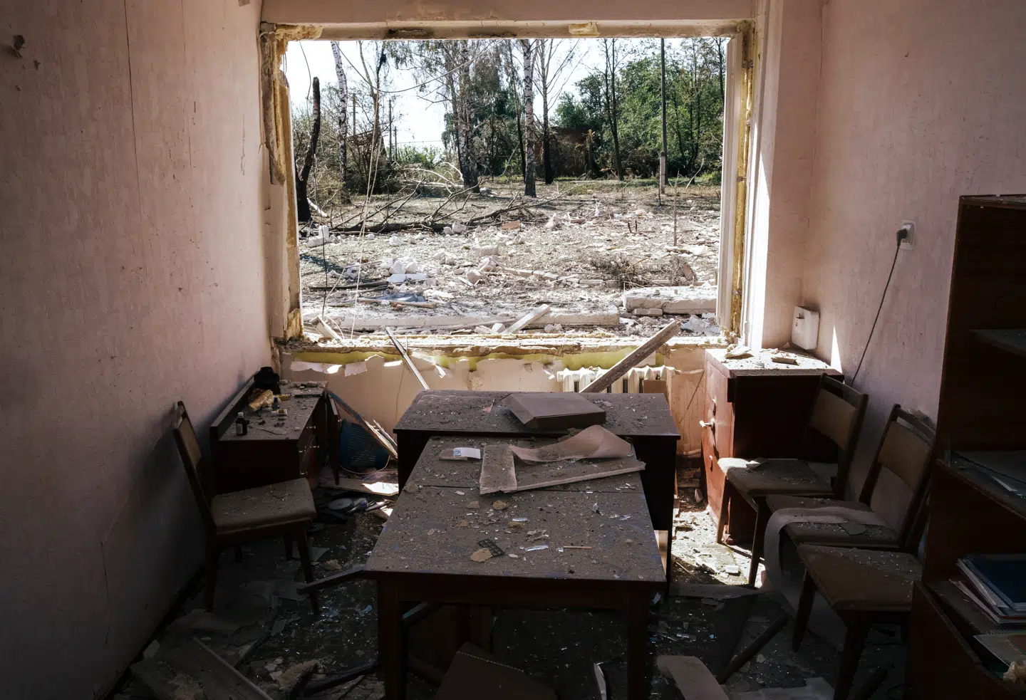 Vesten overvurderede Ruslands militære evner, men undervurderede regimets vilje til at lide enorme, enorme tab – for noget nær ingenting. Putin viste sig som en komplet uforudsigelig modstander. Hvad drev ham? Frygt for NATO? Stormagtsdrømme?