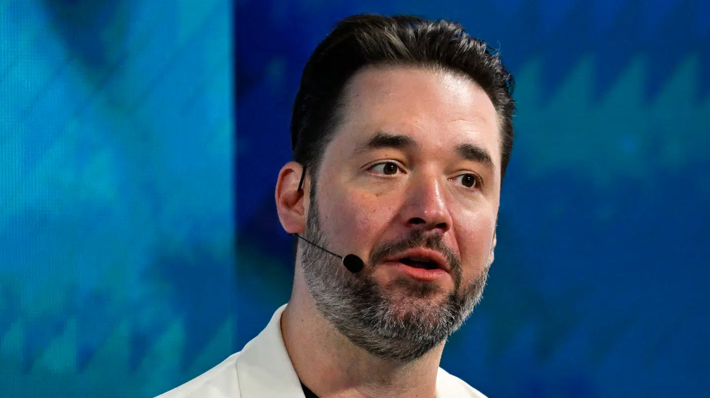 Hvis iværksætteren Frank McCourt får lov til at købe TikTok, vil han efter eget udsagn kalde det for 'TikTok: Frihedsudgaven'