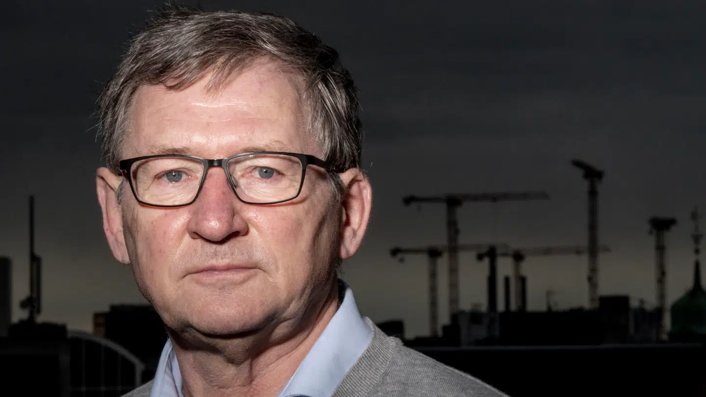 Professor i offentlig forvaltning Bent Greve dumper partitoppen i Liberal Alliances Ungdoms forbrug.