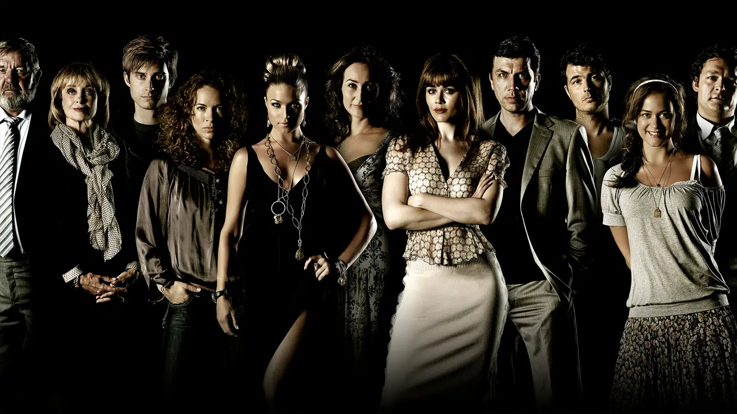 Husker du 2900 Happiness? Med i serien spiller blandt andre Christiane Schaumburg-Müller, Pelle Hvenegaard, Sofie Lassen-Kahlke og Søren Bregendal.