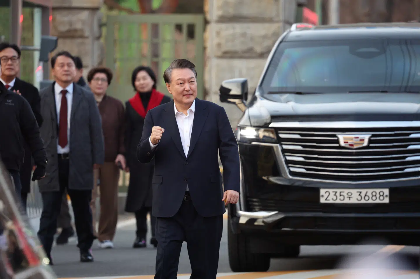 Sydkoreas tidligere præsident Yoon Suk-yeol forlader fængslet i Uiwang i Sydkorea 8. marts.