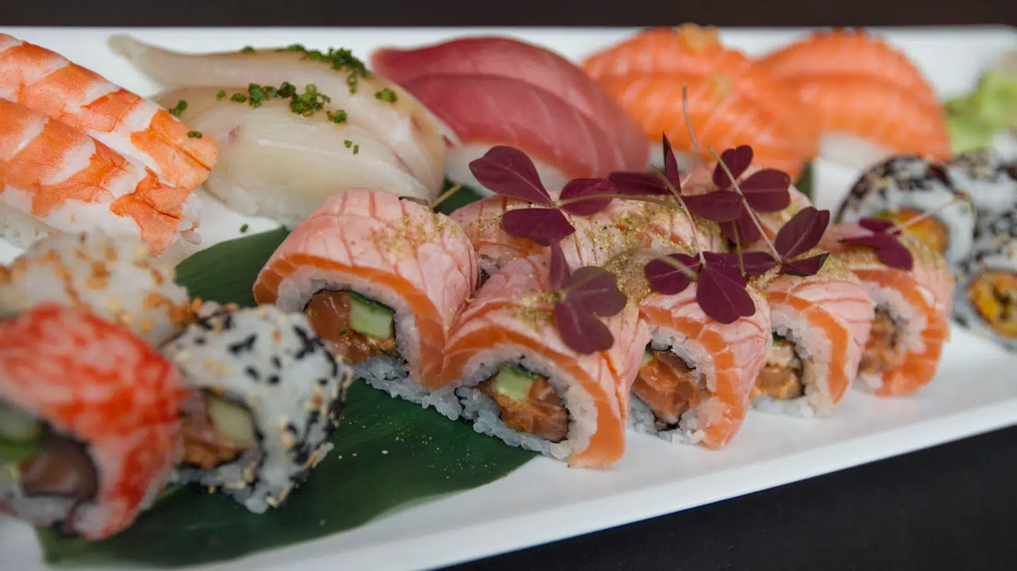 Sushikæden snød med falske anmeldelser.