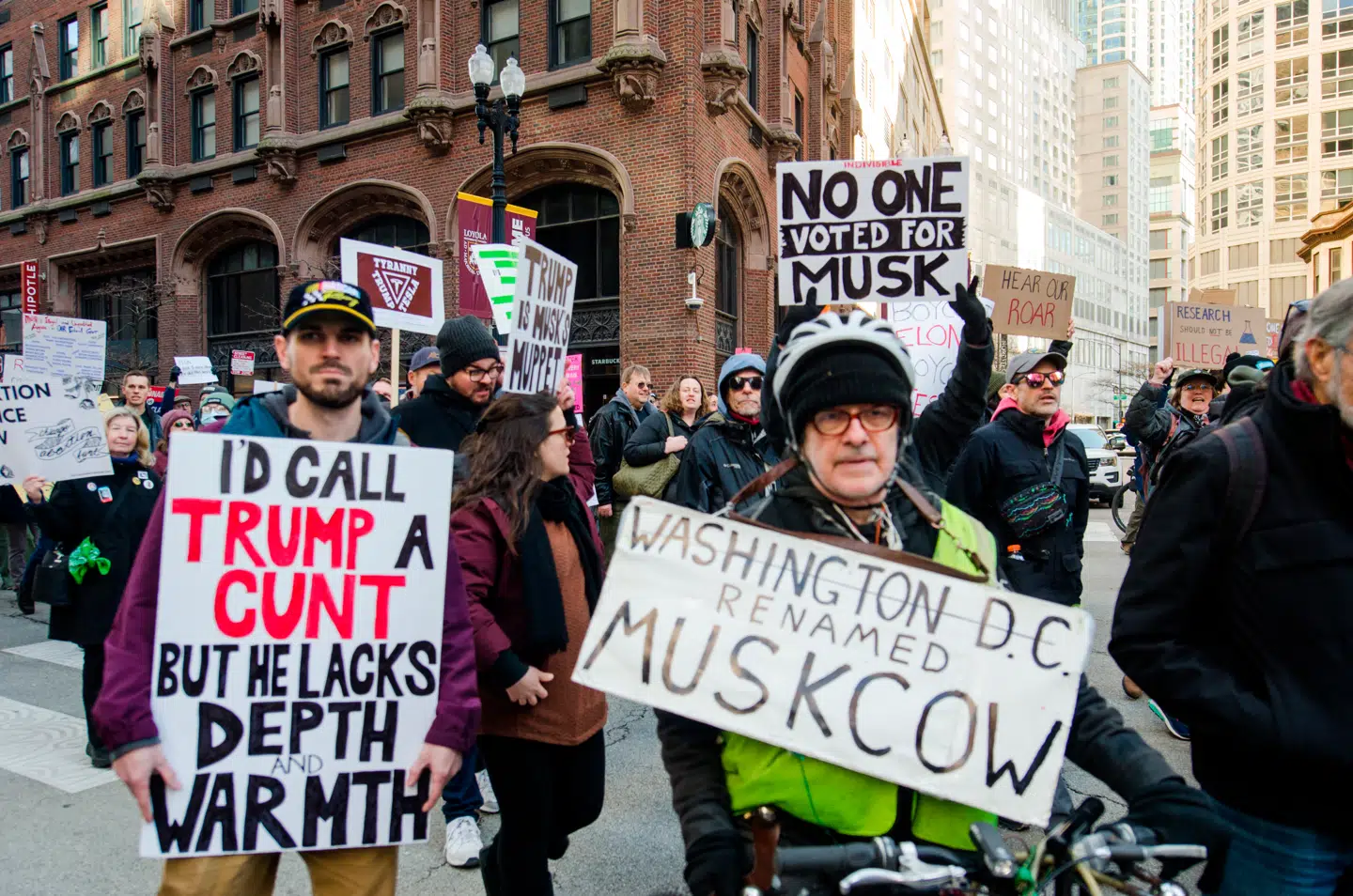 Også i Chicago blev der demonstreret mod Elon Musk og Donald Trump.