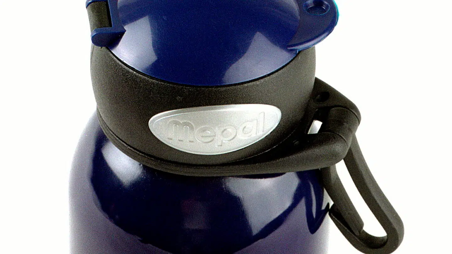 »Din drikkedunk er en bakteriebombe«, siger Mette Glad, fagchef for sundhed i Gjensidige