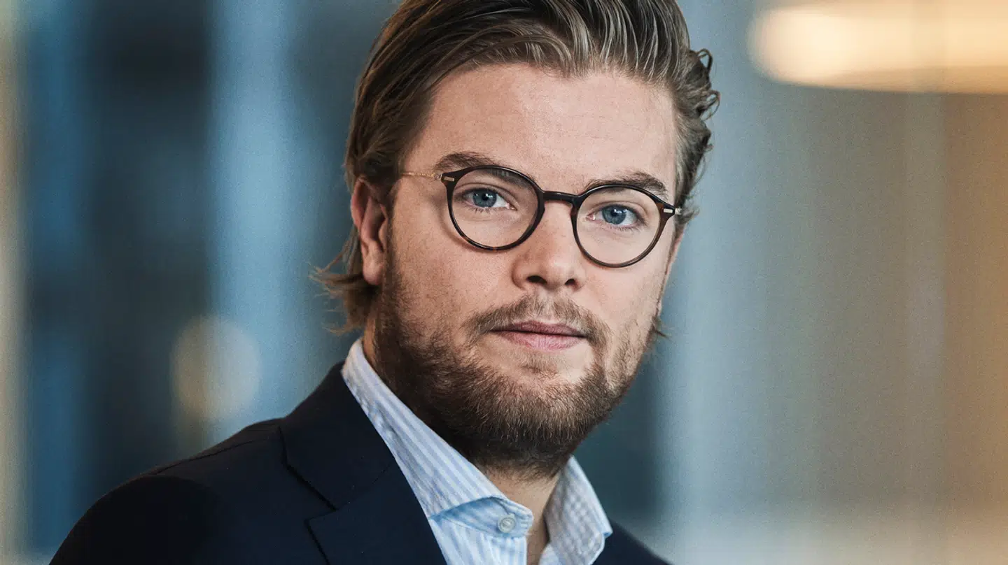 Andreas Steno Larsen er på vej med en hegdefond.