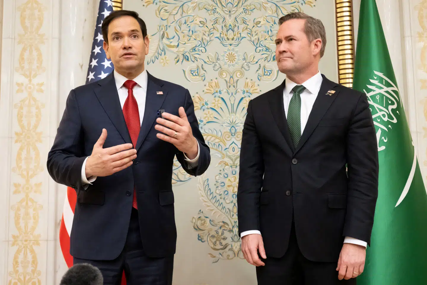 Den amerikanske delegation blev ledet af udenrigsminister Marco Rubio og sikkerhedsrådgiver Mike Waltz.