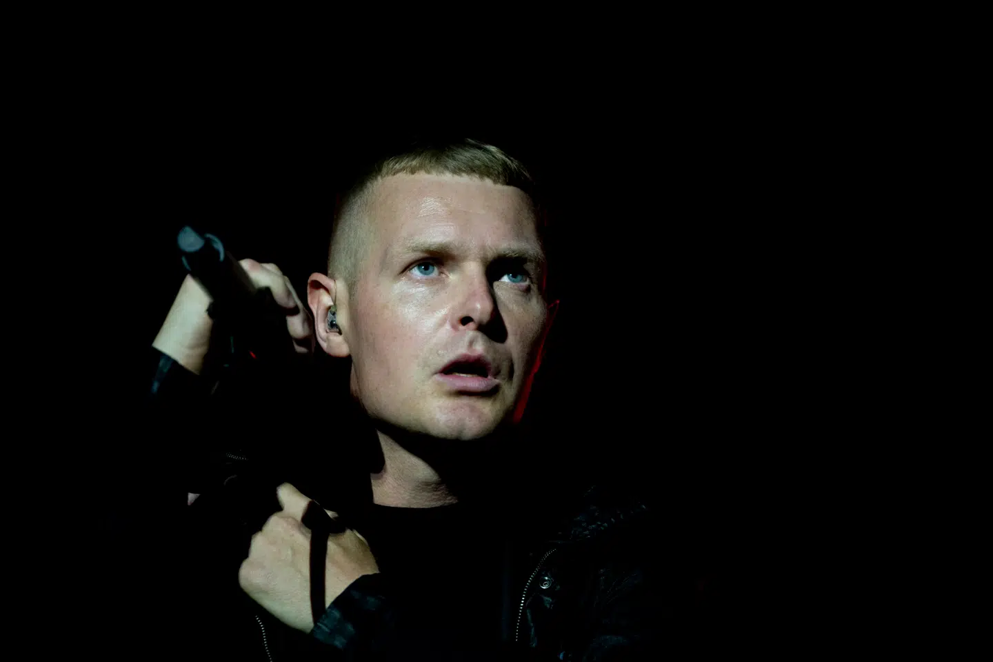 Niels Brandt, forsanger i The Minds of 99, her på Smukfest i 2023.