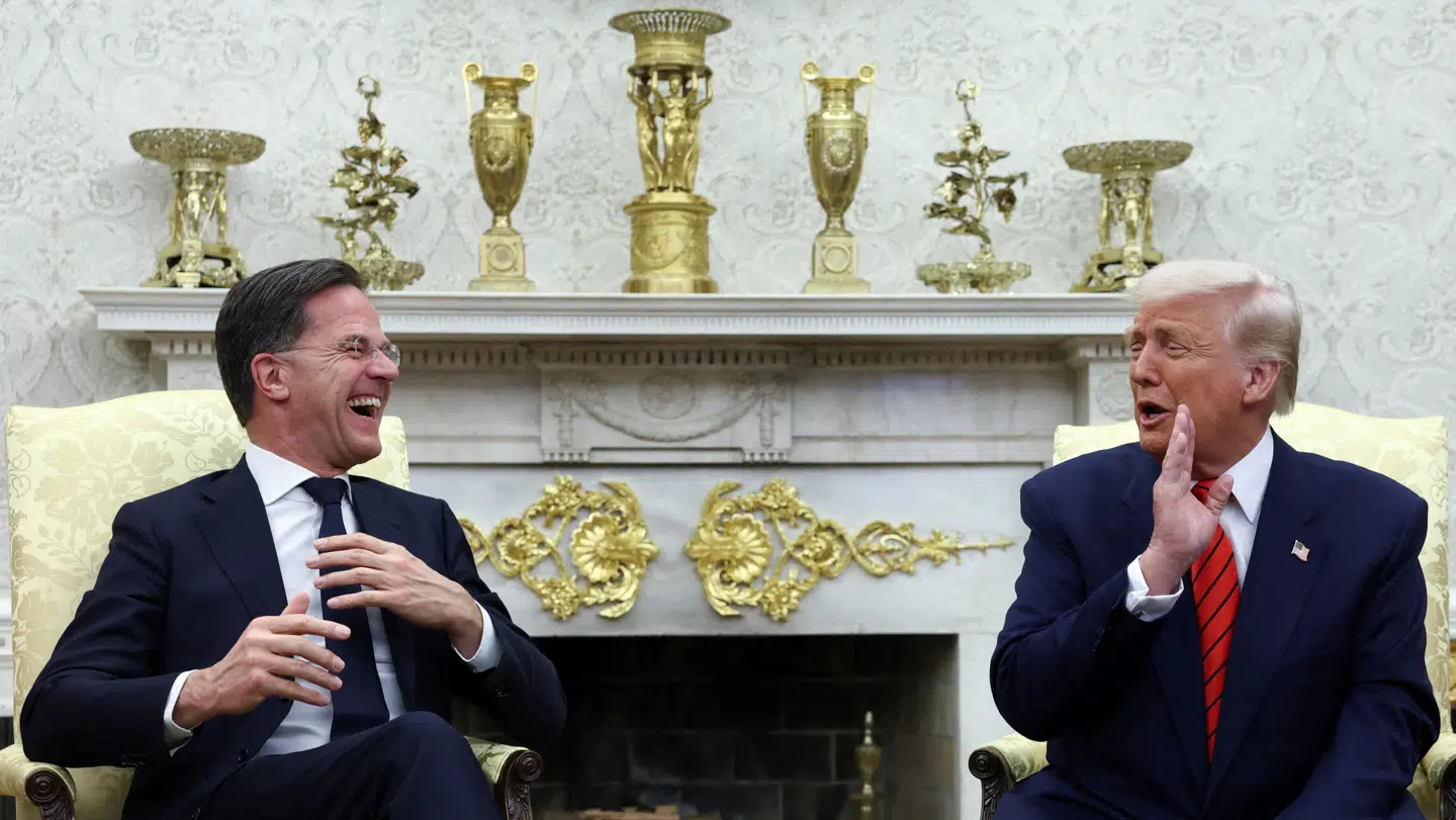 Humøret var højt under torsdagens pressemøde i Det Ovale Kontor med deltagelse af Natos generalsekretær, Mark Rutte, og USAs præsident, Donald Trump.