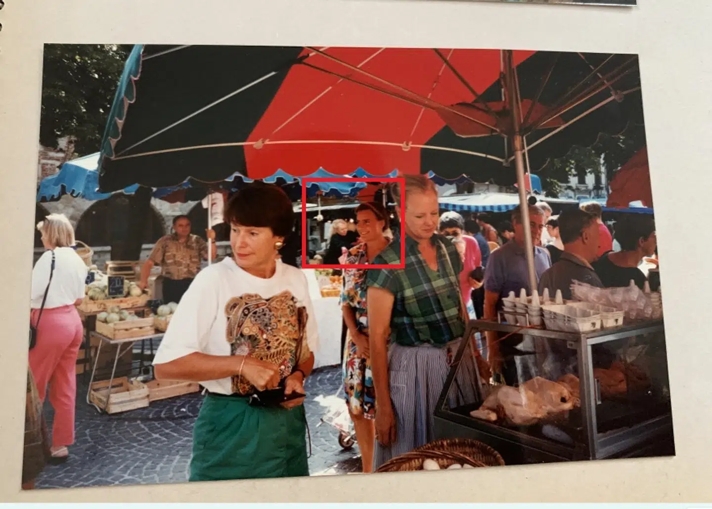 Dronningen på marked i Sydfrankrig tæt på Chateau de Cayx - og Karen Voigt var som altid med.