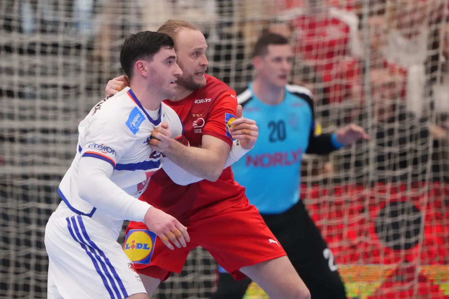 Henrik Møllgaard kom ind og fik lidt spilletid i anden halvleg af kampen mod Frankrig. Det endte med et dansk nederlag i Møllgaards sidste kamp.