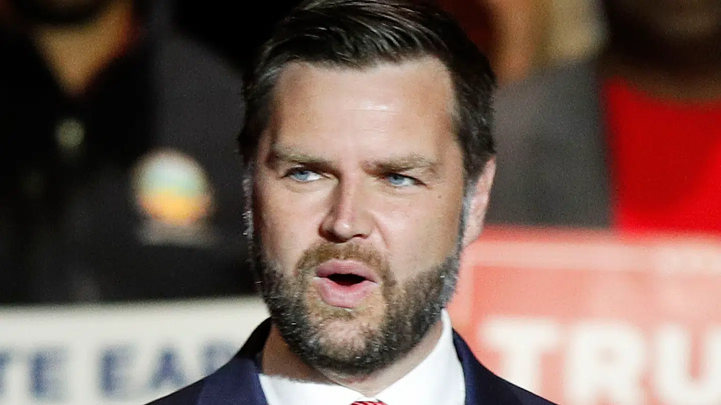 USA vicepræsident J.D. Vance mener, at Europa er i gang med at begår civilisatorisk selvmord. B.T.s debatredaktør, Joachim B. Olsen, mener, at vi bør lytte til den velmenende kritik, før det er for sent.