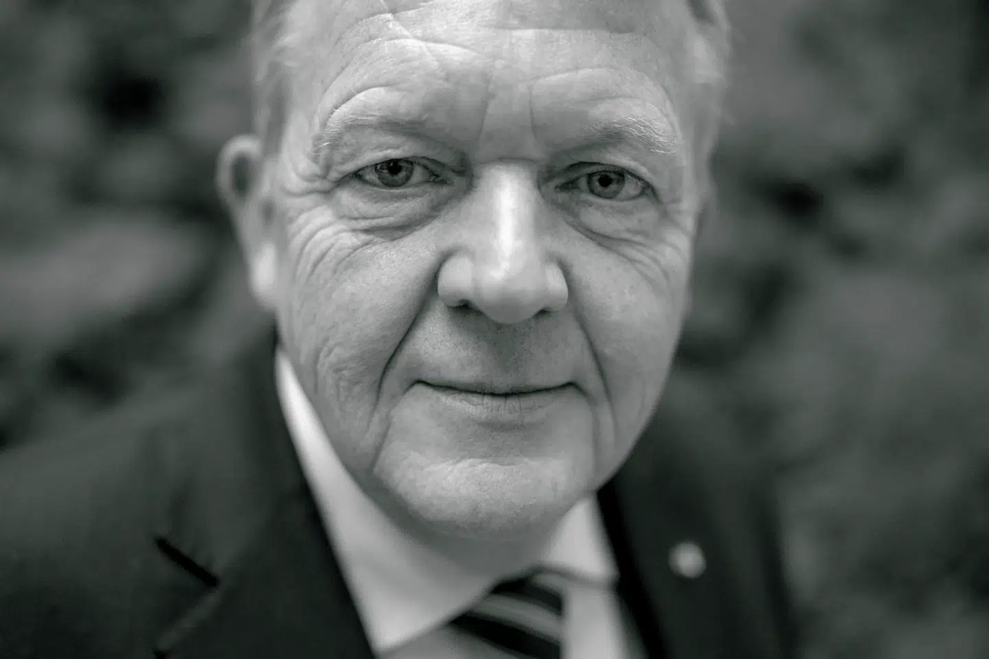 SVMs udsalg af danskernes hårdt vundne frihedsrettigheder med Koranloven, fordi Løkke fra Græsted vil tækkes teokrater og andre diktatorer og sidde i FNs Sikkerhedsråd, er ikke ældet med ynde. Ingen regering med så vankelmodigt idealgods i lasten kan troværdigt bede folket samle sig i et stærkt »vi«, mener Katja Kvaale. Foto: Asger Ladefoged