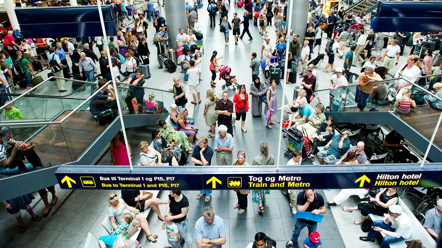 Her ses en travl dag i Københavns Lufthavn.