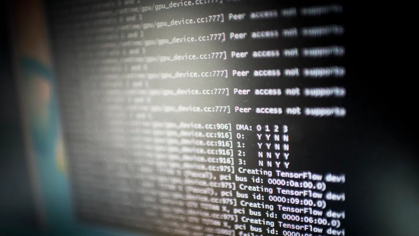 Der er flere, der vil ind på landets IT-uddannelser, men det er stadig ikke nok.