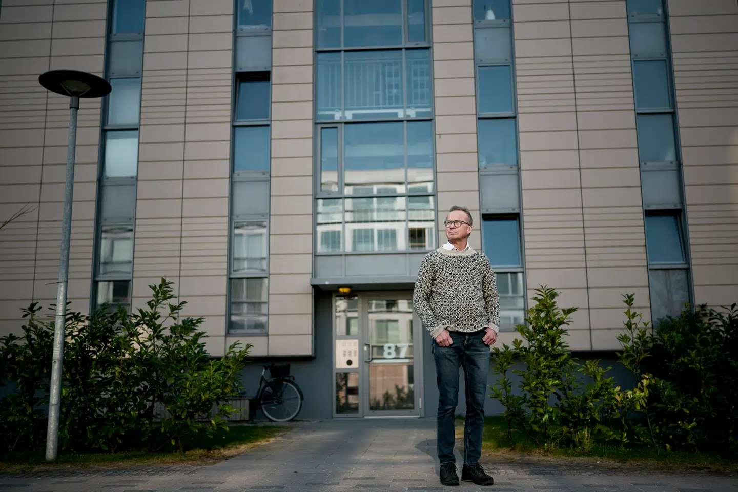 Keld Laursen, tidligere direktør hos Brabrand Boligforening, er her fotograferet i Bispehaven i Aarhus Vest. Det er det udsatte boligområde, hvor fleste beboere har en dom inden for de seneste år.