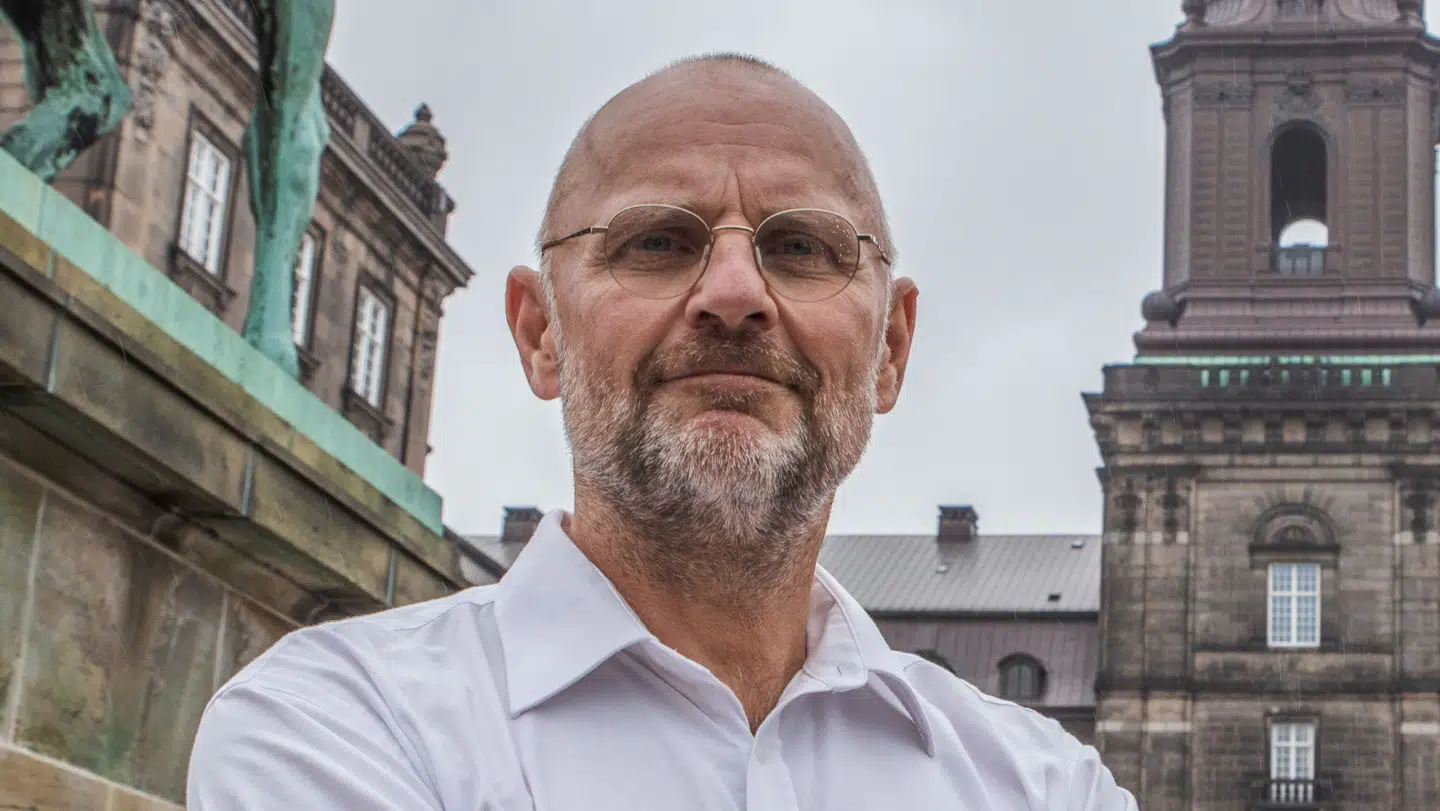 B.T.s politiske analytiker, Henrik Qvortrup, reagerer på fredagens opsigtsvækkende nyhed.