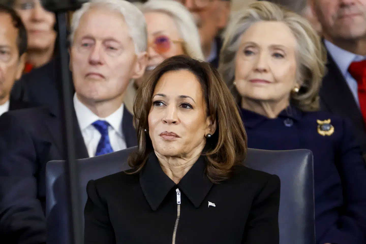 - Jeg har besluttet, at det ikke længere er i den nationale interesse, at de følgende individer har adgang til klassificerede oplysninger, lyder det i meddelelse, hvor blandt andre Hillary Clinton og Kamala Harris nævnes. (Arkivfoto).