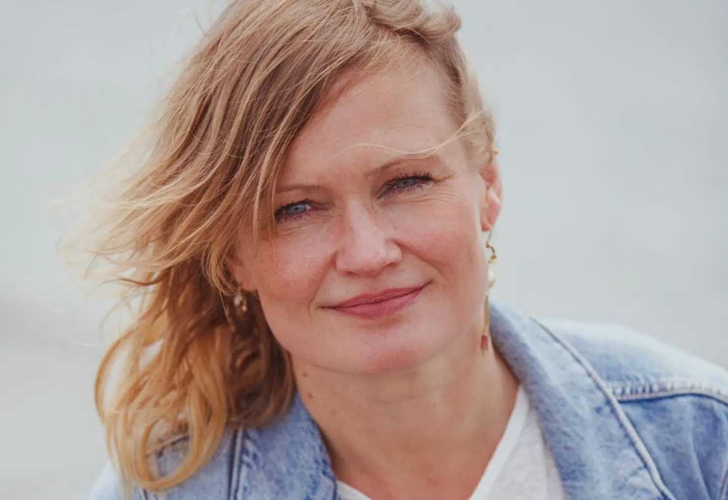 Billedtekst: Psykolog Stine Bloch er specialiseret i familieterapi og hjælper til dagligt familier og børn gennem individuelle forløb, forældresamtaler og familiesamtaler i sin praksis med mere end 20 års erfaring i rygsækken.