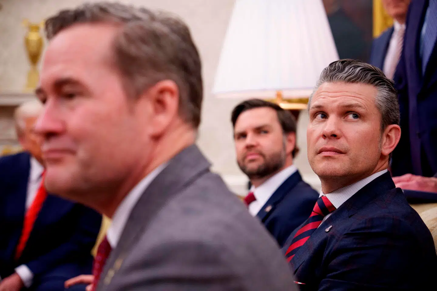 Forsvarsminister Pete Hegseth, sikkerhedsrådgiver Michael Waltz og vicepræsident J.D. Vance var blot nogle af de højtstående regeringsmedlemmer, der var med i gruppechatten. Foto: Andrew Harnik, Scanpix