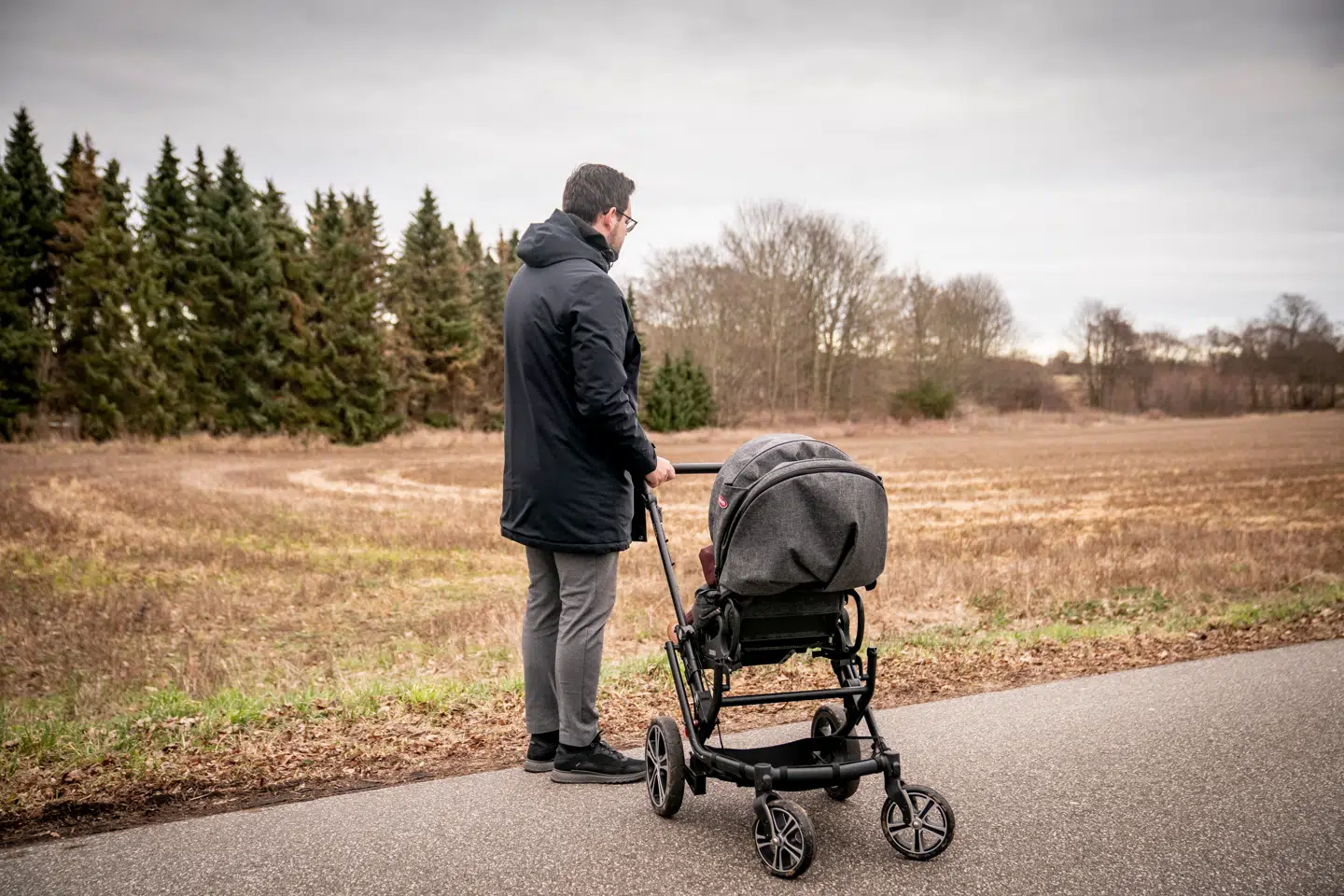 Fra august 2022 fik fædre 11 ugers øremærket barsel, som moderen ikke kan overtage.
