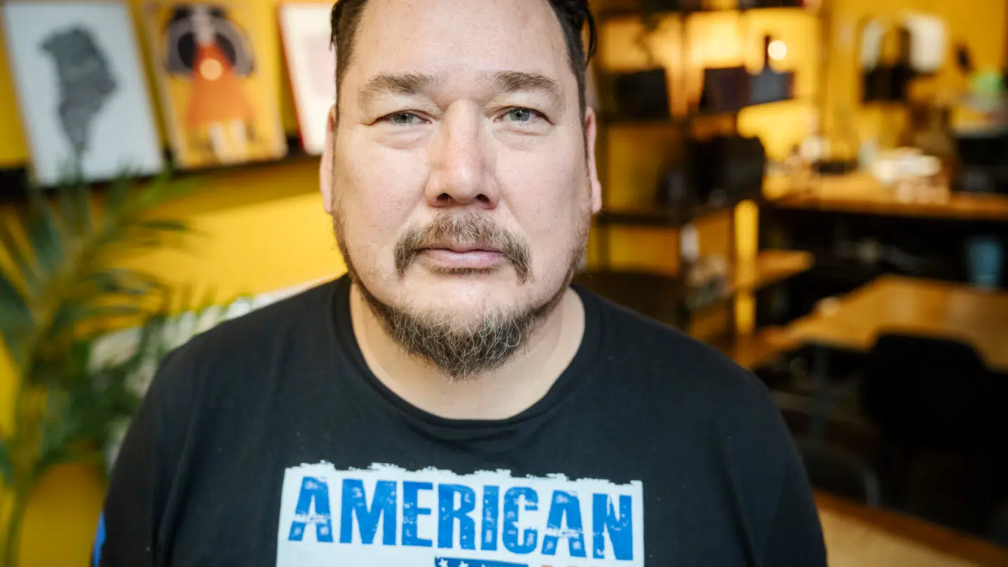 Trump-støtten Jørgen Boassen fik et regulært chok, da nyheden om skuddrabet på Charlie Kirk, onsdag kom frem på hans iPhone.